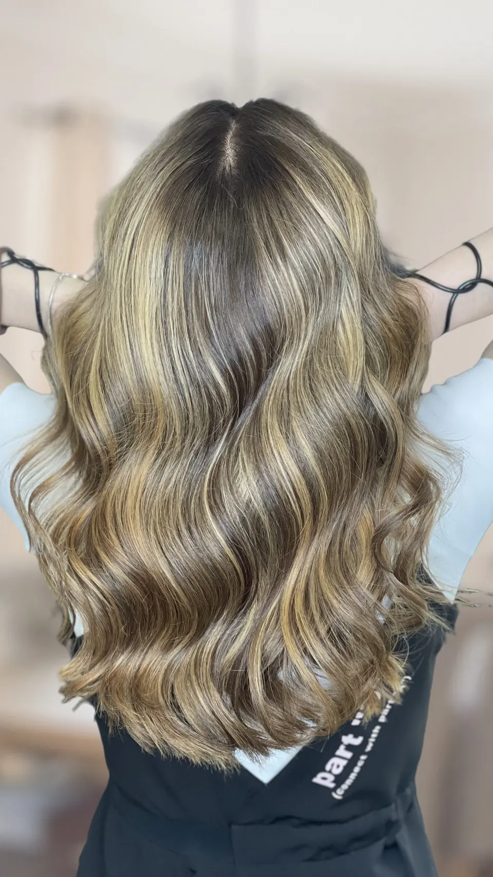 Bronzový balayage s vlnami